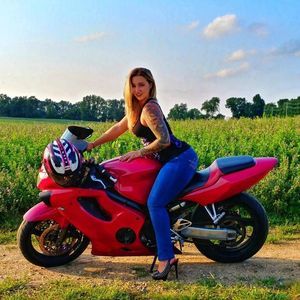 Meet your Posher, Ally